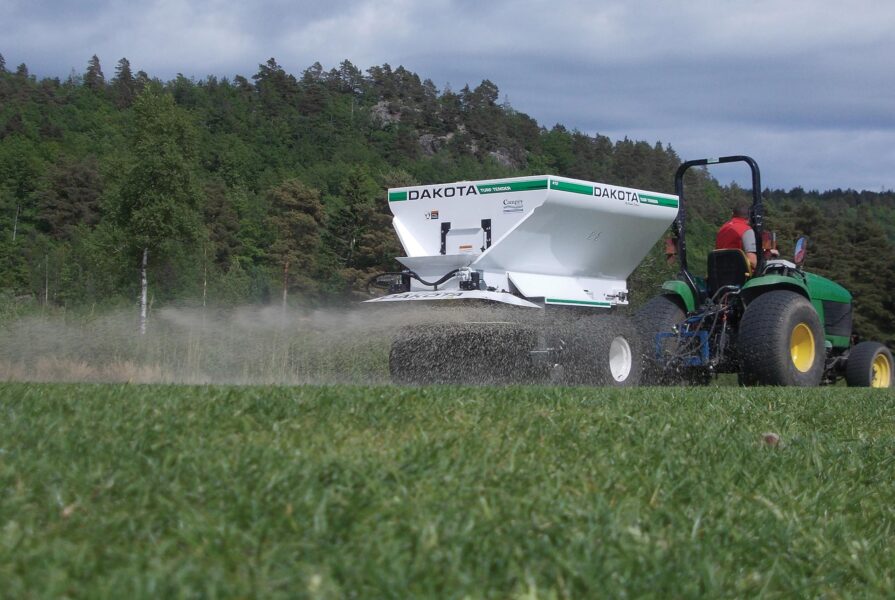 Dakota 412 Turf Tender Nellemann Machinery